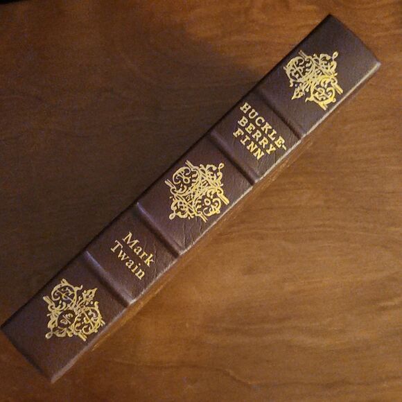 Adventures of Huckleberry Finn Collector's Genuine Leather Edition Book - Picture 5 of 12